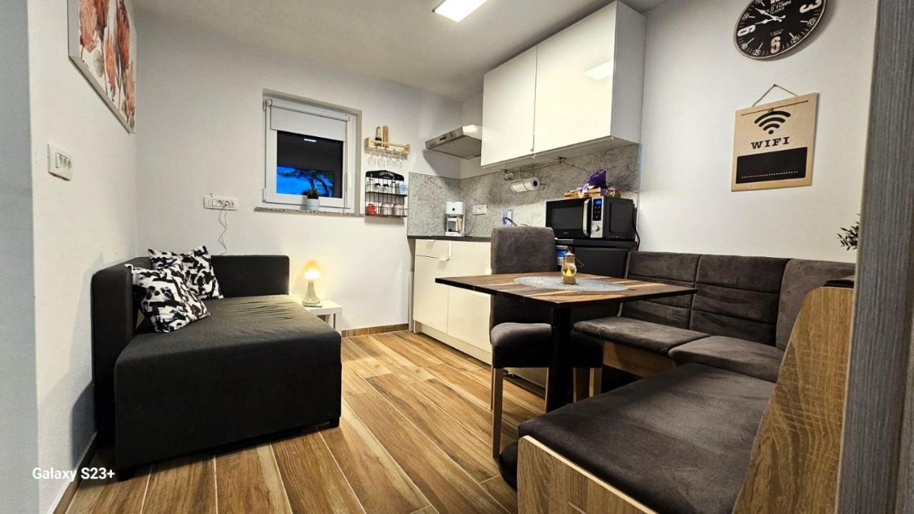 Apartmaji Stars Mavcice Exteriér fotografie